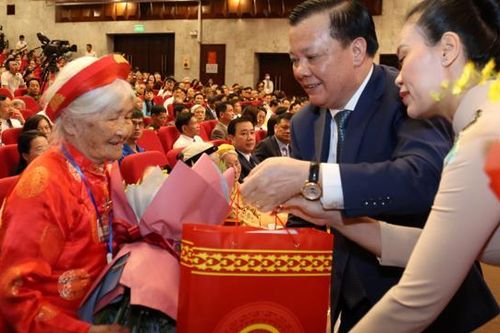 Ưu tiên nguồn lực giải quyết nhu cầu cấp thiết đối với người có công