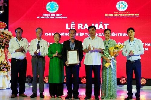 Thành lập Chi hội Nông nghiệp tuần hoàn khu vực 8 tỉnh miền trung