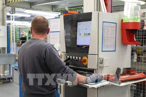 Giá năng lượng tăng cao ảnh hưởng tới sản xuất ở Đức
