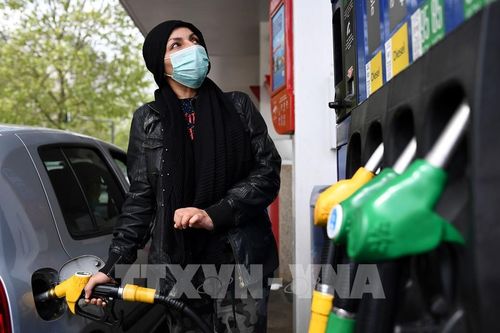 Các chủ xe chạy diesel ở châu Âu chuẩn bị đối mặt những 'cơn đau' mới