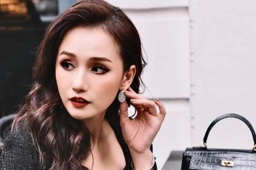 Váy áo điệu đà, đồ hiệu phủ kín người không giúp vai diễn của Lã Thanh Huyền thành công