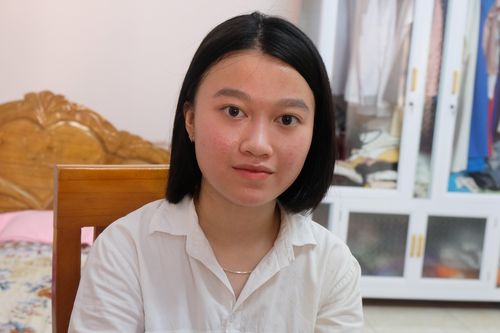 Thủ khoa khối A1 xứ Thanh: Bị coi là 'mọt sách' nhưng chỉ học đến 10h đêm