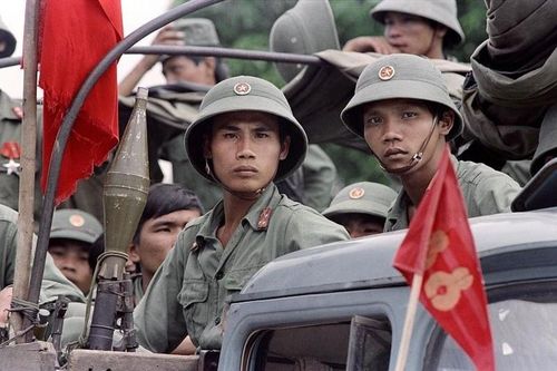 Khúc cầu siêu cho những người lính hy sinh ngoài đất mẹ