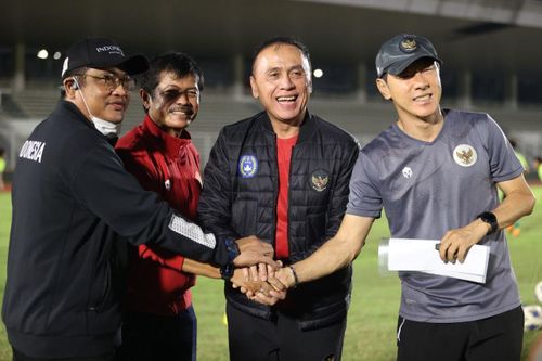 Chủ tịch LĐBĐ Indonesia bị báo chí nước nhà đặt nghi vấn