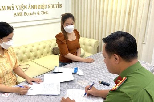 Thẩm mỹ viện không phép hoạt động công khai giữa trung tâm Đà Nẵng