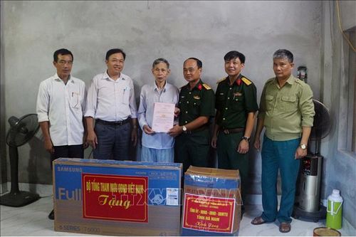Ấm áp nghĩa tình những ngôi nhà một nghìn đồng ở Hòa Bình
