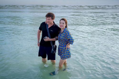 Ca sĩ Nguyễn Ngọc Anh: Tôi không bao giờ cầm điện thoại của chồng