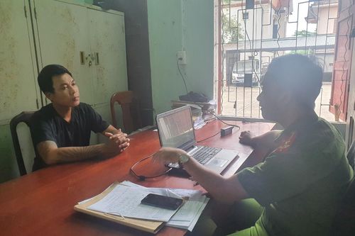 Vụ tài xế bị quản lý mỏ đất vác dao chặn đường: Phạt hành chính 2 đối tượng