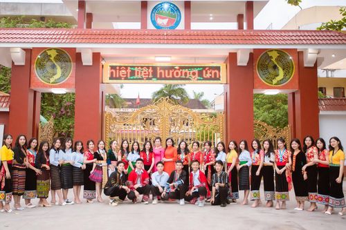 Lớp học đặc biệt có điểm thi cao chót vót
