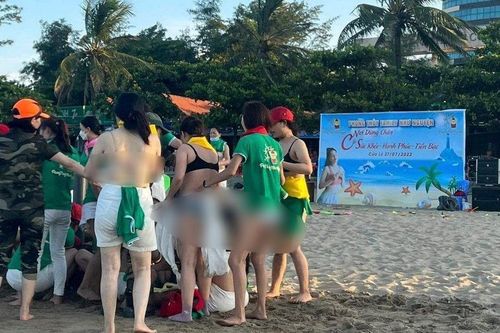 Cơ quan chức năng mời nhóm phụ nữ 'cởi đồ' chơi team building ở biển Cửa Lò đến làm việc