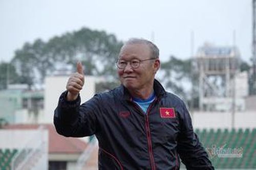 Tuyển Việt Nam: Thái Lan báo tin vui, thầy Park mừng hay áp lực