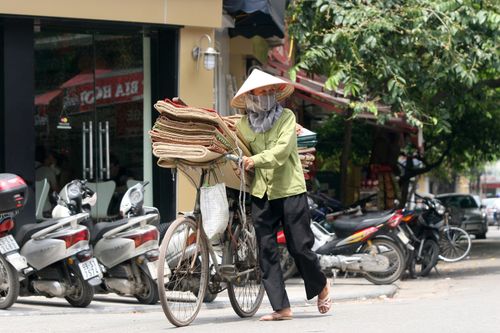 Gia tăng tỷ lệ nghèo về thu nhập
