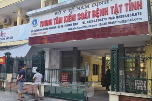 Khởi tố 3 bị can bớt xén sinh phẩm bán cho Cty Việt Á lấy 1 tỷ đồng chia nhau