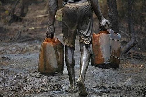 Vấn nạn trộm cắp dầu ở Nigeria bao giờ mới kết thúc?