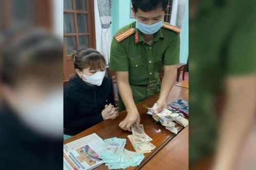 Quên rút chìa khóa, người phụ nữ bị trộm 38 triệu đồng trong cốp xe gửi ở bệnh viện