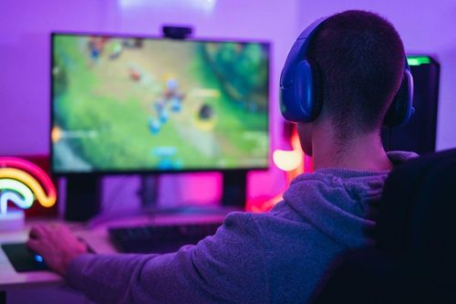 Chơi game lâu cũng không ảnh hưởng mấy đến sức khỏe tinh thần