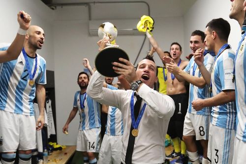 HLV từng vô địch World Cup dẫn dắt tuyển futsal Việt Nam