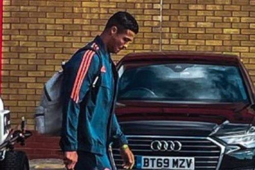 4 đồng đội cùng Ronaldo ra về khi trận đấu chưa kết thúc