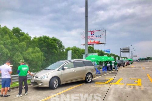 Từ 1/8, chủ phương tiện cần lưu ý gì khi cao tốc chỉ có thu phí không dừng?