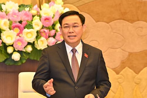Tái cơ cấu toàn diện để du lịch phát triển thành ngành kinh tế mũi nhọn
