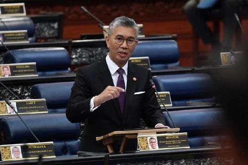 Bộ trưởng Tài chính Malaysia: Nợ chính phủ tương đương gần 64% GDP