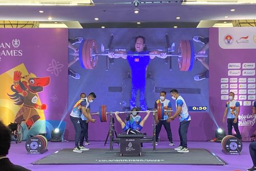 Khoảnh khắc Lê Văn Công bảo vệ thành công ngôi vương ASEAN Para Games