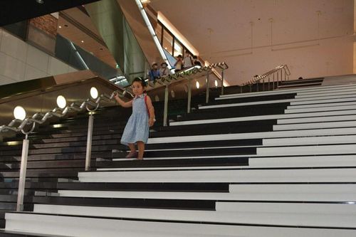 Cầu thang Piano độc đáo tại nhà ga ở Nhật Bản