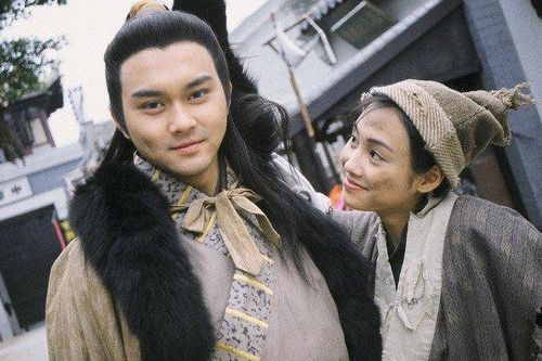 Tài tử 'Anh hùng xạ điêu' đau bụng dữ dội phải cấp cứu, bác sĩ chỉ ra 2 nguy cơ