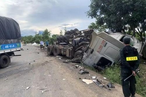 Tai nạn liên hoàn trên đường Hồ Chí Minh, 3 người bị thương