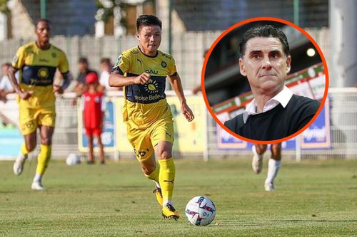 HLV Tholot: Quang Hải có thể trở thành trụ cột của Pau FC