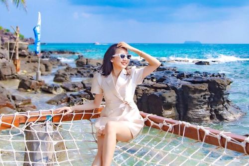 Du lịch bùng nổ dịp hè