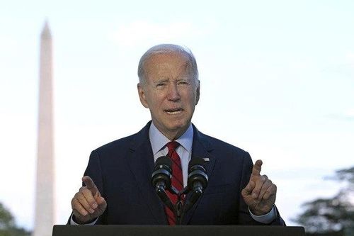 Bác sĩ Nhà Trắng công bố triệu chứng trở lại của ông Biden