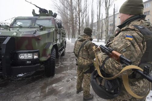 Ukraine cập nhật tình hình ở Kherson, thừa nhận 'lợi thế' của Nga tại Donbass