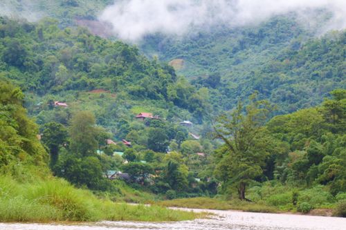 Thổn thức bản nghèo - Kỳ 2: Lắng nghe dân nghèo nói