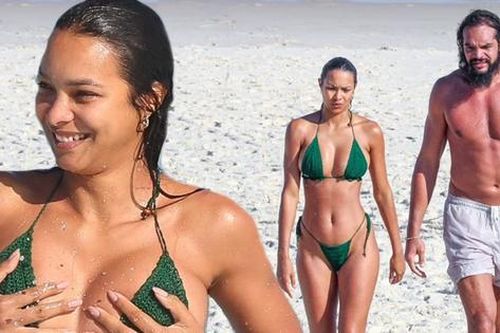 Siêu mẫu Lais Ribeiro đẹp như mộng ở biển