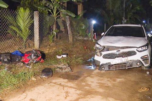 Tài xế ôtô tông chết người vì món nợ 900.000 đồng