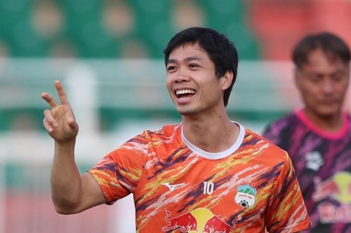 Công Phượng sẵn sàng trở lại sau một tháng chấn thương