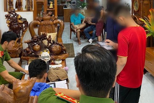Bắt nhóm đối tượng lập nhiều công ty 'ma' để bán hóa đơn GTGT trái phép