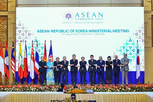 ASEAN và các đối tác nhất trí đối thoại và hợp tác vì hòa bình, phát triển