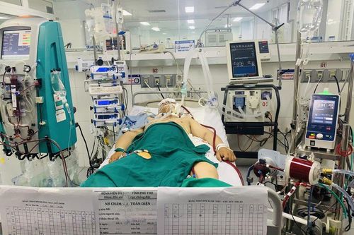 Tổn thương phổi vì uống liền 43 viên thuốc trị cao huyết áp