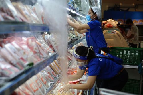 TP.HCM đề nghị doanh nghiệp rà soát giảm giá thịt, trứng
