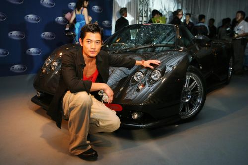 10 chiếc Ferrari, Lamborghini của Quách Phú Thành