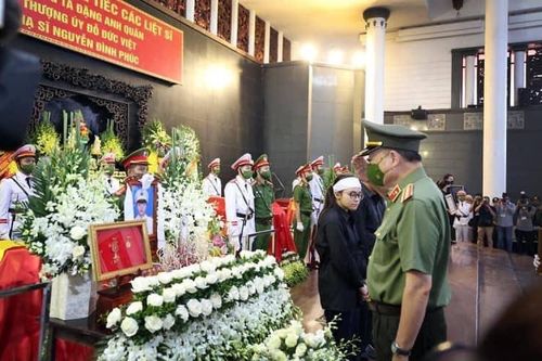 Hành động dũng cảm của các liệt sĩ đã tô thắm truyền thống vẻ vang của lực lượng công an nhân dân