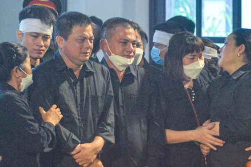 Cha của liệt sĩ Đỗ Đức Việt: 'Tạm biệt người hùng, đồng đội của bố'