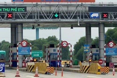 Phó Thủ tướng yêu cầu Bộ GTVT chỉ đạo khắc phục ngay các lỗi, nhất là lỗi không nhận diện thẻ ETC