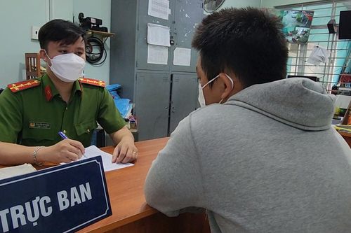 Công an làm việc với người dọa đâm bác sĩ ở bệnh viện Gia Định