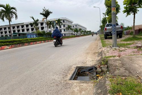Thanh Hóa: Cả trăm hố ga mất nắp 'bẫy' người đi đường