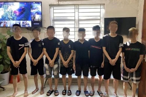 Mâu thuẫn trên mạng xã hội, gần 80 thanh thiếu niên vác hung khí đi đánh nhau