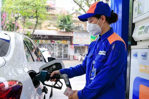 Báo cáo Thủ tướng về phương án thuế giá trị gia tăng và thuế tiêu thụ đặc biệt đối với xăng dầu