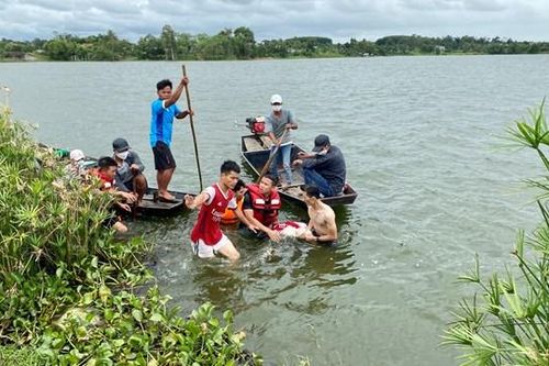 Đắk Lắk: Hai cô gái cùng 19 tuổi tử vong dưới hồ nước